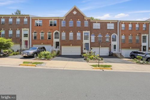 4118 Brookgreen Dr, FAIRFAX, VA, 22033-6219 | Card Image