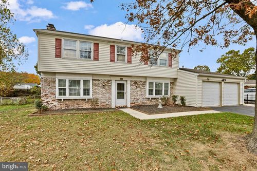 4116 Majestic Ln, FAIRFAX, VA, 22033-3120 | Card Image