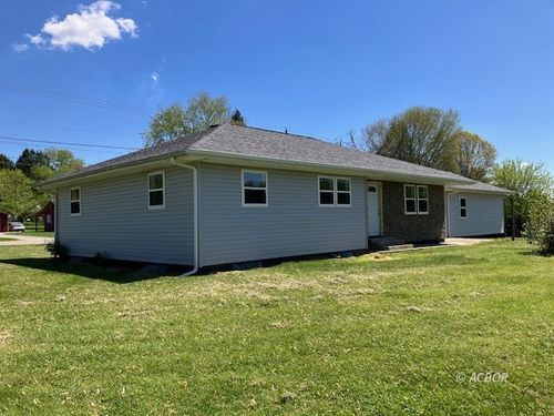 1353 Dusky St, Syracuse, OH, 45779 | Card Image