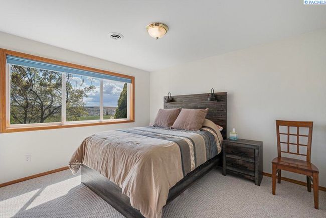1545 Capri Ct, Condo with 4 bedrooms, 3 bathrooms and null parking in Pullman WA | Image 30