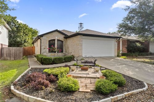 15119 Sarahs Creek Dr, Pflugerville, TX, 78660-3962 | Card Image