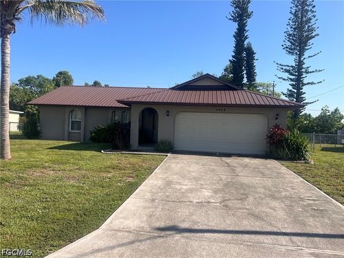 1015 25th Ter, Cape Coral, FL, 33904-2907 | Card Image
