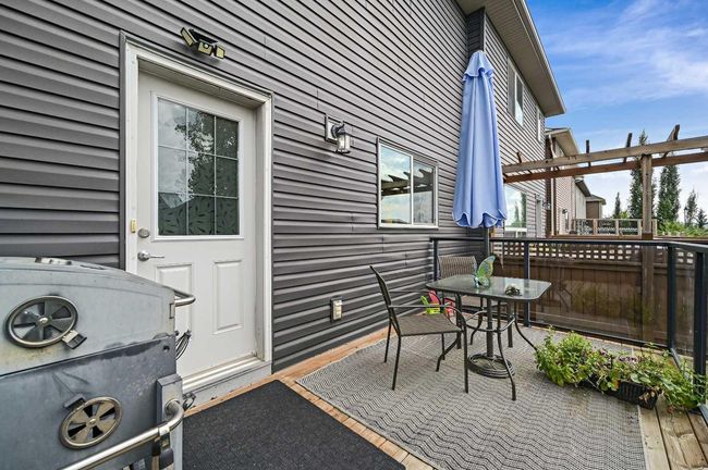 41 Legacy Gate Se, Home with 3 bedrooms, 4 bathrooms and 2 parking in Calgary AB | Image 39