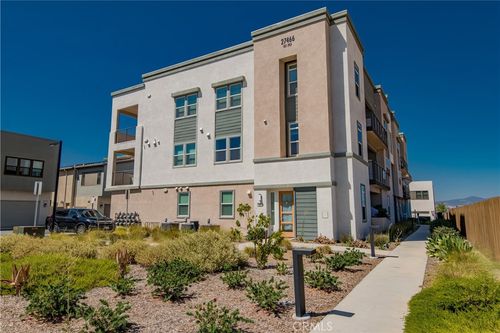 203-27466 Mercantile Ct, Valencia, CA, 91381-2128 | Card Image