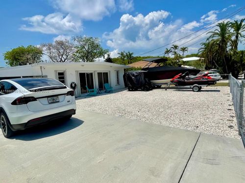237 2nd Rd, Key Largo, FL, 33037-4835 | Card Image
