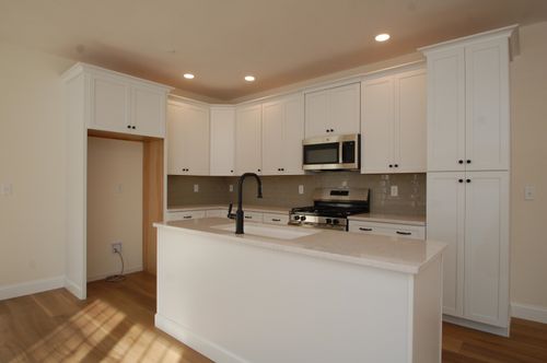 3A Dearborn St, Manchester, NH, 03103-3614 | Card Image