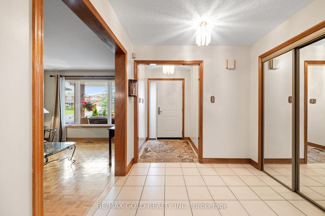 74 Belview Ave, House other with 5 bedrooms, 4 bathrooms and 4 parking in Woodbridge ON | Image 6