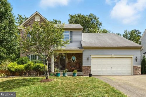 8518 Cedar Chase Dr, CLINTON, MD, 20735-1985 | Card Image