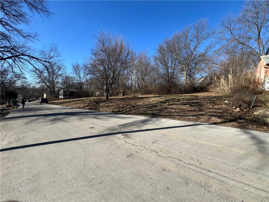 Land in Kansas City 4