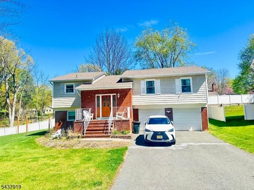 7 Doremus Dr, Parsippany, NJ, 07054-1204 | Card Image