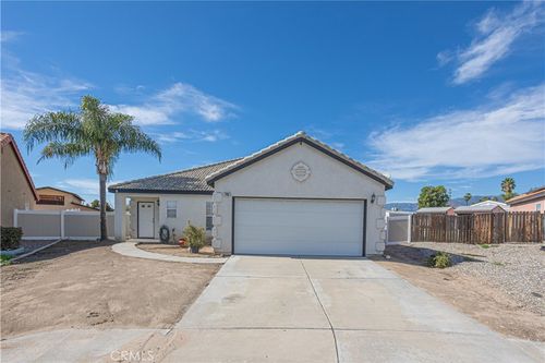 7800 Buckeye St, Highland, CA, 92346 | Card Image