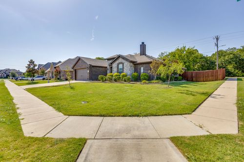 1533 Grassy Meadows Dr, Joshua, TX, 76058-9306 | Card Image