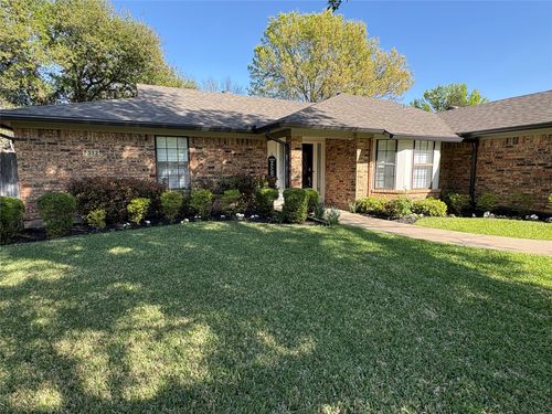 7312 Hialeah Cir W, North Richland Hills, TX, 76182-3230 | Card Image