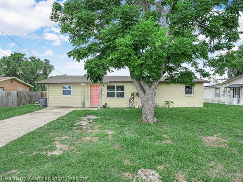 5031 Willow Ave, Bowling Green, FL, 33834-2880 | Card Image