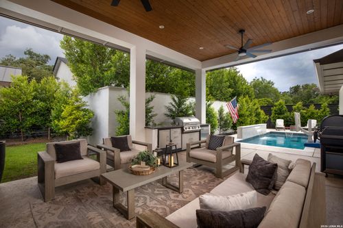 312 Frey St, Boerne, TX, 78006 | Card Image