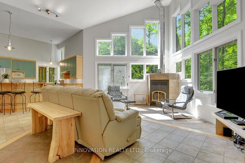 5149 Carp Rd, Kinburn, ON, K0A2H0 | Card Image