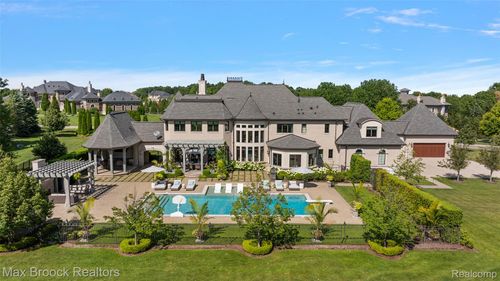 5466 Orchard Ridge Dr, Rochester, MI, 48306-4969 | Card Image