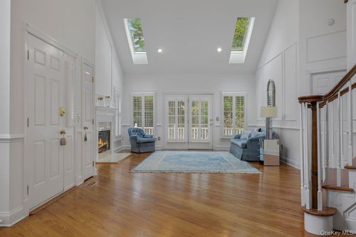 7 Caruso Pl, North Castle, NY, 10504-1365 | Card Image