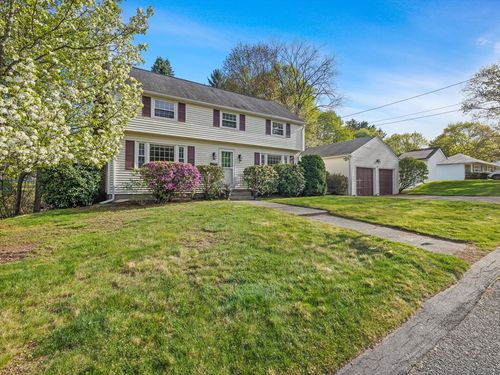 4 W End Ave, Westborough, MA, 01581-3011 | Card Image