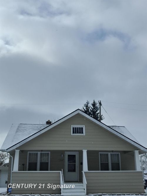 2547 Altoona St, Flint, MI, 48504-7729 | Card Image