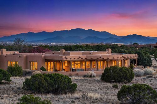 81 Calle Ventoso W, Santa Fe, NM, 87506-0141 | Card Image