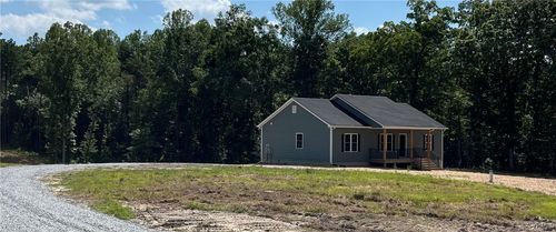 13220 Bent Creek Rd, Amelia Court House, VA, 23002-5325 | Card Image