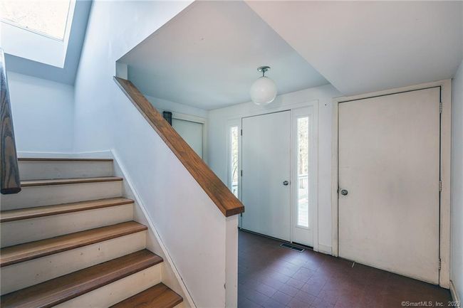 11 Cat Swamp Rd, House other with 2 bedrooms, 2 bathrooms and null parking in Woodbury CT | Image 6