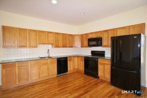1-490 Danbury Rd, Wilton, CT, 06897-2137 | Card Image