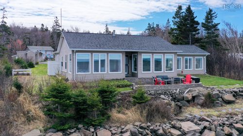 59 Sunset Ave, Hampton, NS, B0S1L0 | Card Image