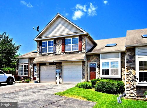 5631 Stonecroft Ln, Allentown, PA, 18106-9178 | Card Image