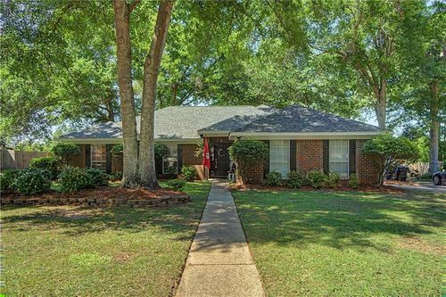 9950 Breckenridge Dr N, Mobile, AL, 36608-8433 | Card Image