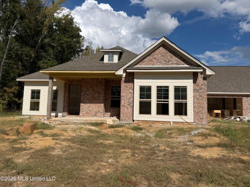 2141 Freedom Ring Dr, Brandon, MS, 39047-1828 | Card Image