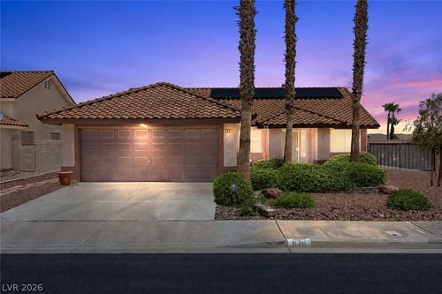 840 Holly Lake Way, Henderson, NV, 89002-8289 | Card Image