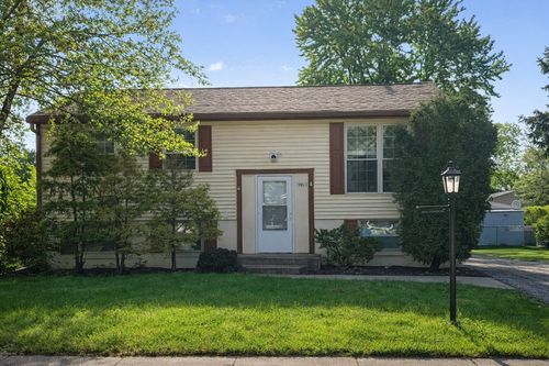 19613 Redwood Ln, Mokena, IL, 60448-8905 | Card Image