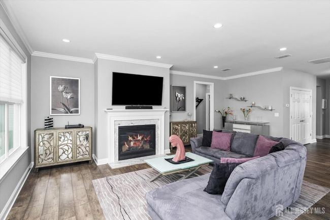 17 Landmark Rd, House other with 2 bedrooms, 3 bathrooms and null parking in Jamesburg NJ | Image 7