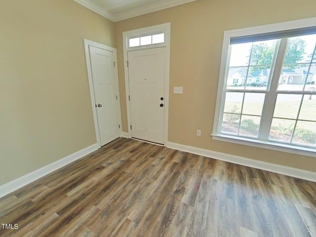 Living Room (1) | Image 5