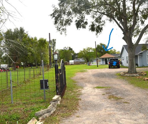 29315 Burton Cemetery Rd, Waller, TX, 77484-9262 | Card Image