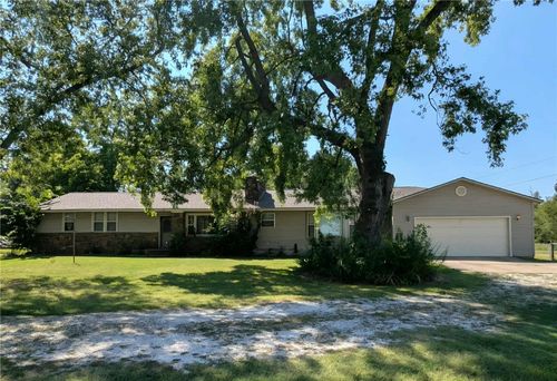 3818 E Heritage Pkwy, Farmington, AR, 72730-5504 | Card Image