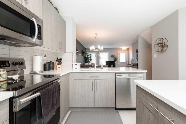 704 - 210 Firelight Way W, Home with 2 bedrooms, 3 bathrooms and 2 parking in Lethbridge AB | Image 11