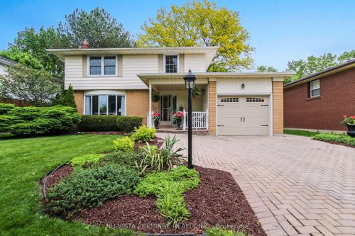 1185 Guildwood Blvd, London, ON, N6H4G8 | Card Image