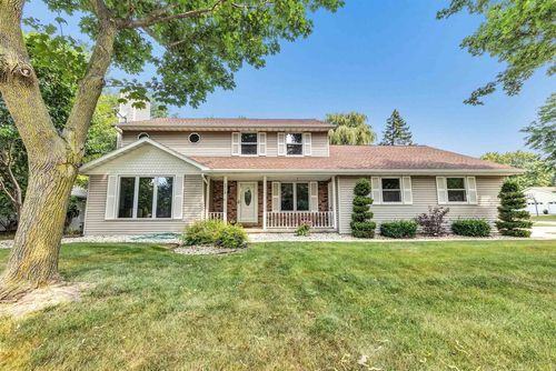 2719 Woodland Hills Court, BELLEVUE, WI, 54311 | Card Image