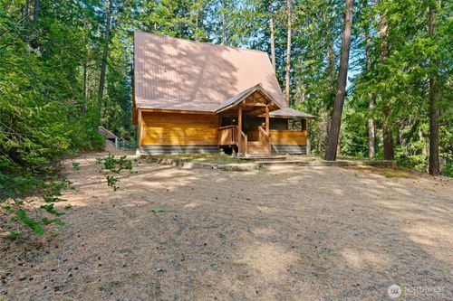 8040 N Fork Road, Yakima, WA, 98903 | Card Image