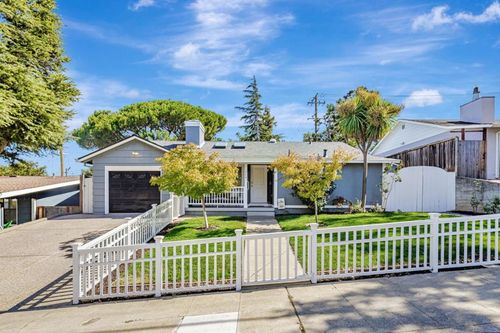 715 31st Ave, San Mateo, CA, 94403-3816 | Card Image