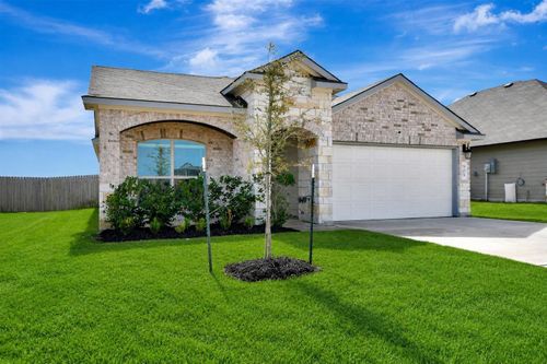 909 Davy St, Brenham, TX, 77833-2258 | Card Image