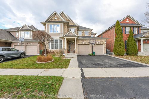 6 Mendoza Drive, Brampton, ON, L7A3M3 | Card Image