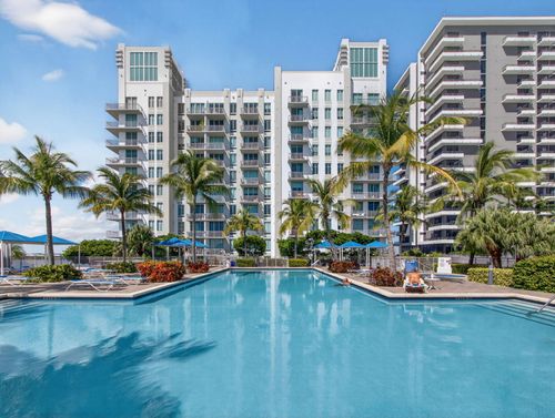 1606-300 S Australian Ave, West Palm Beach, FL, 33401-5083 | Card Image