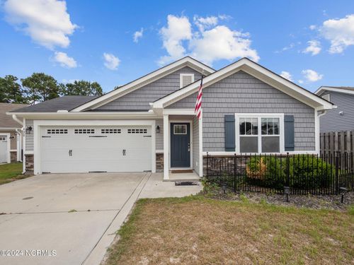 420 Salvo Ct, Holly Ridge, NC, 28445-8609 | Card Image