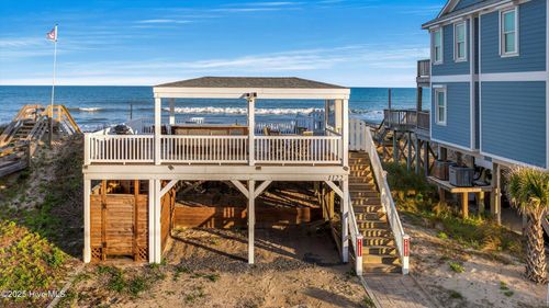 1122 N Shore Dr, Surf City, NC, 28445-6658 | Card Image