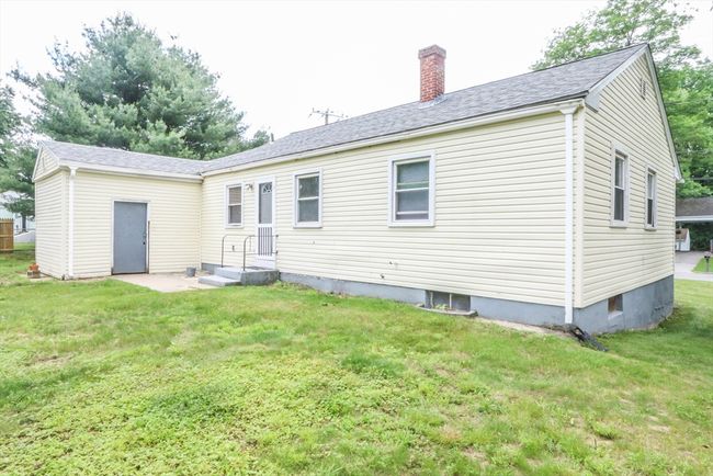 109 Bacon Rd, House other with 4 bedrooms, 2 bathrooms and 4 parking in Springfield MA | Image 5