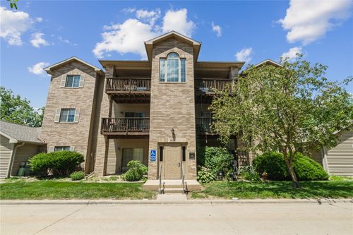 apt-201-3028 Center Point Rd Ne, Cedar Rapids, IA, 52402-4068 | Card Image